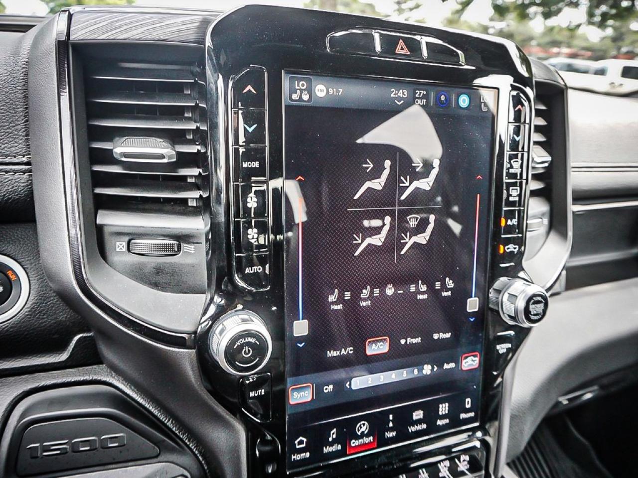 2023 RAM 1500  Photo