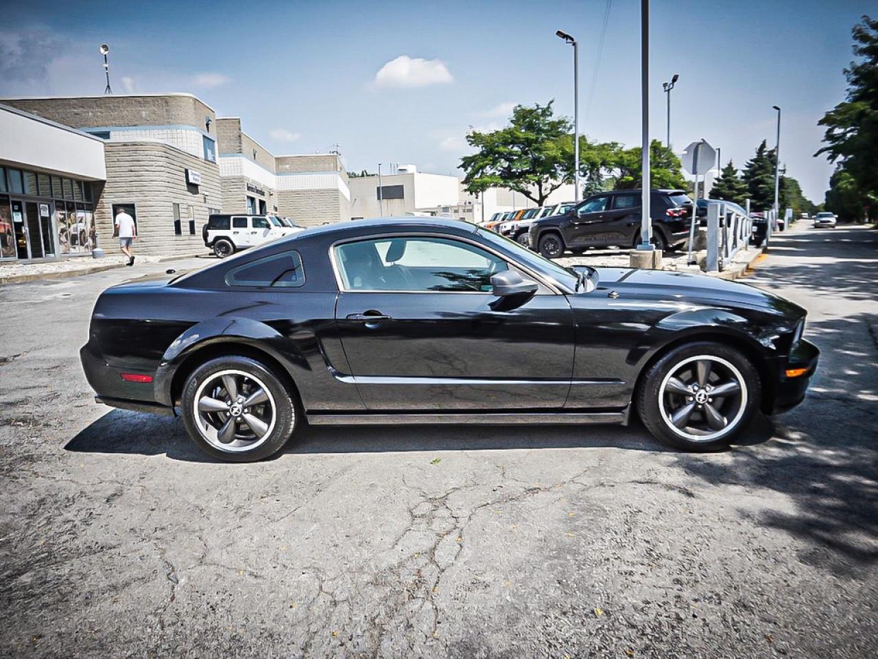 2008 Ford Mustang  Photo