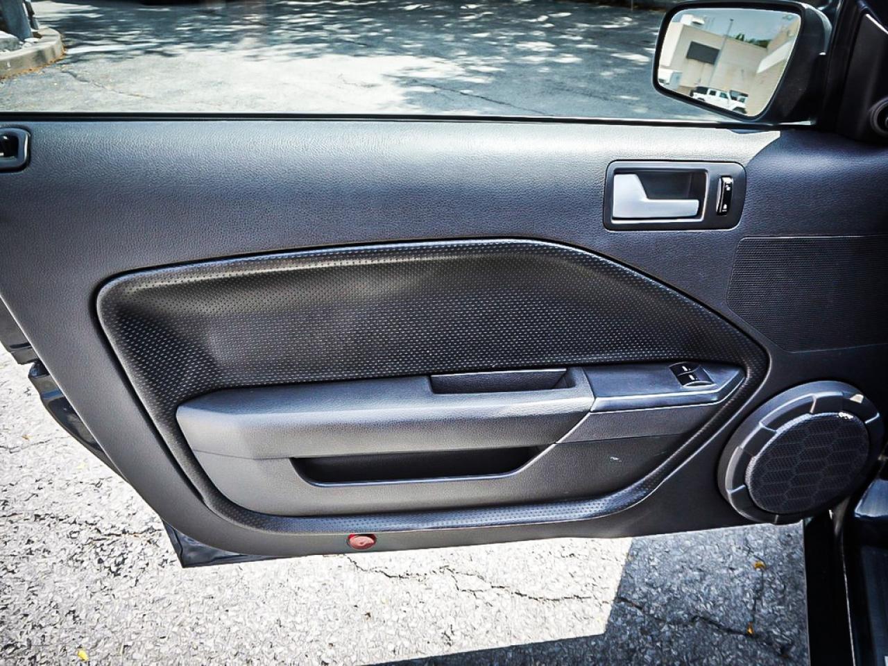 2008 Ford Mustang  Photo