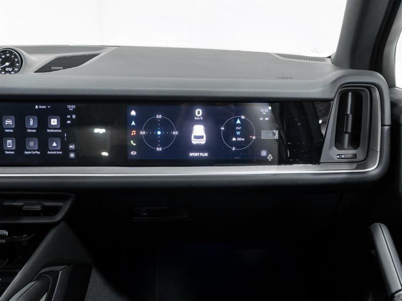 2025 Porsche Cayenne  Photo