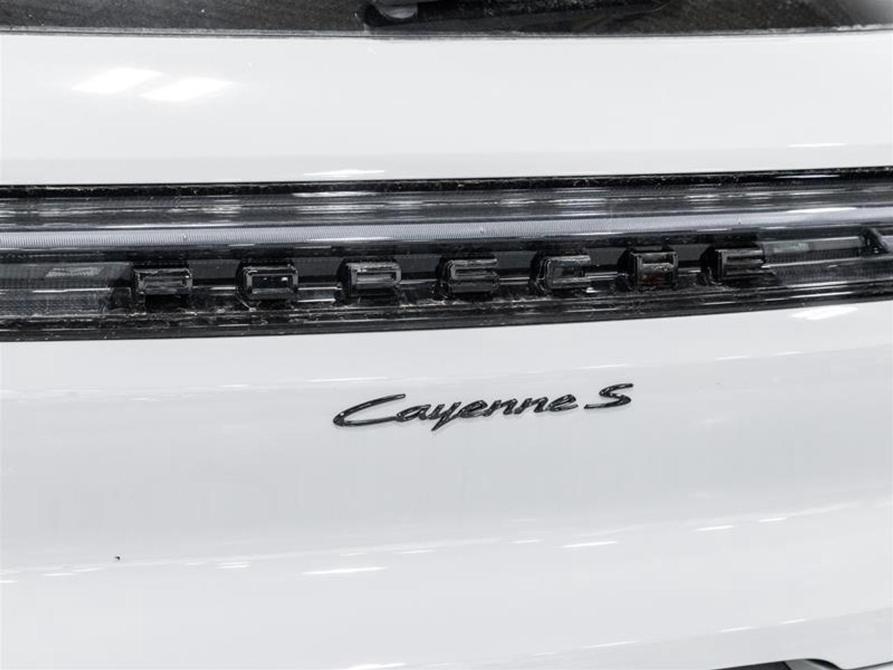 2025 Porsche Cayenne  Photo