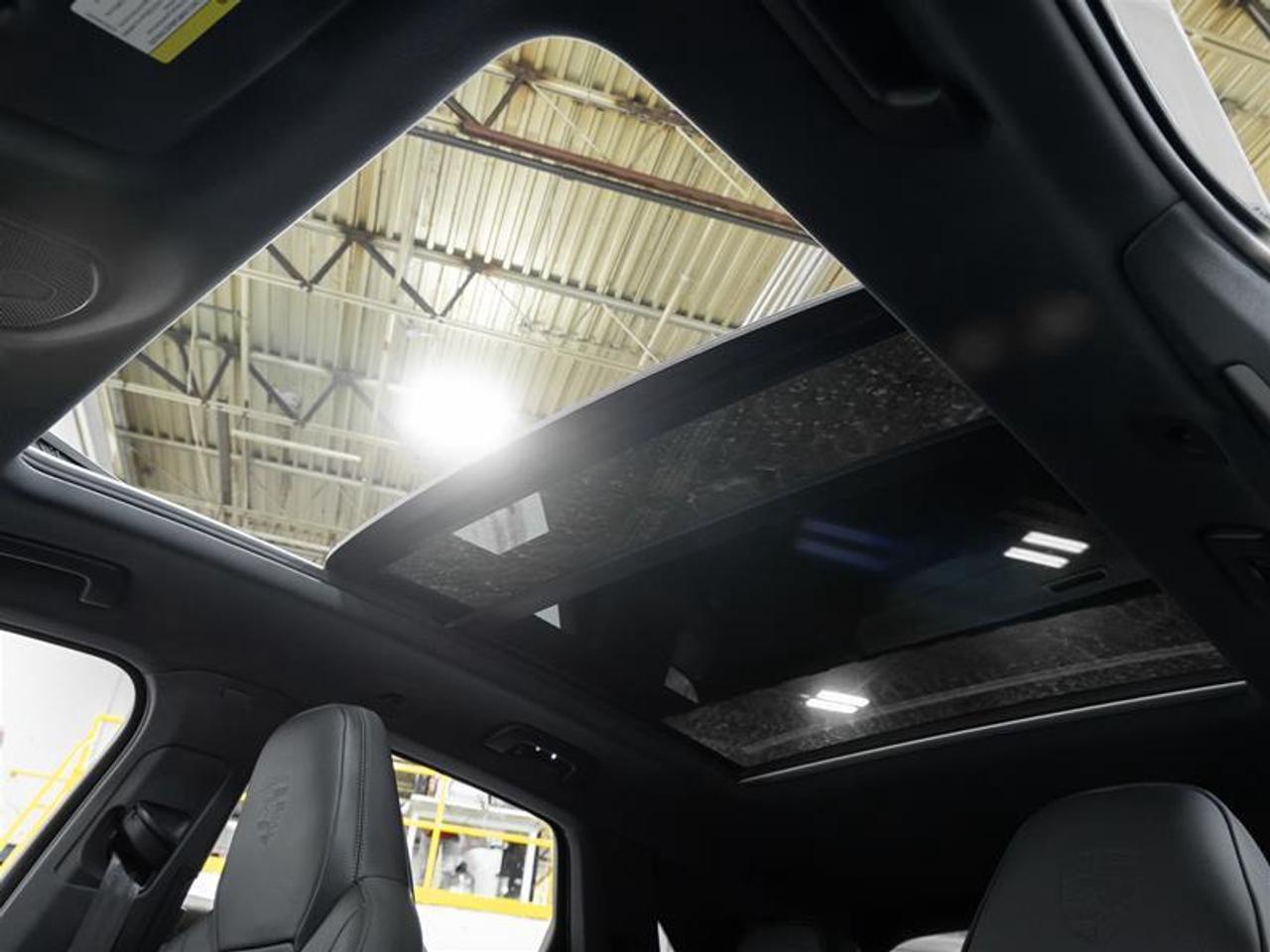 2025 Porsche Cayenne  Photo