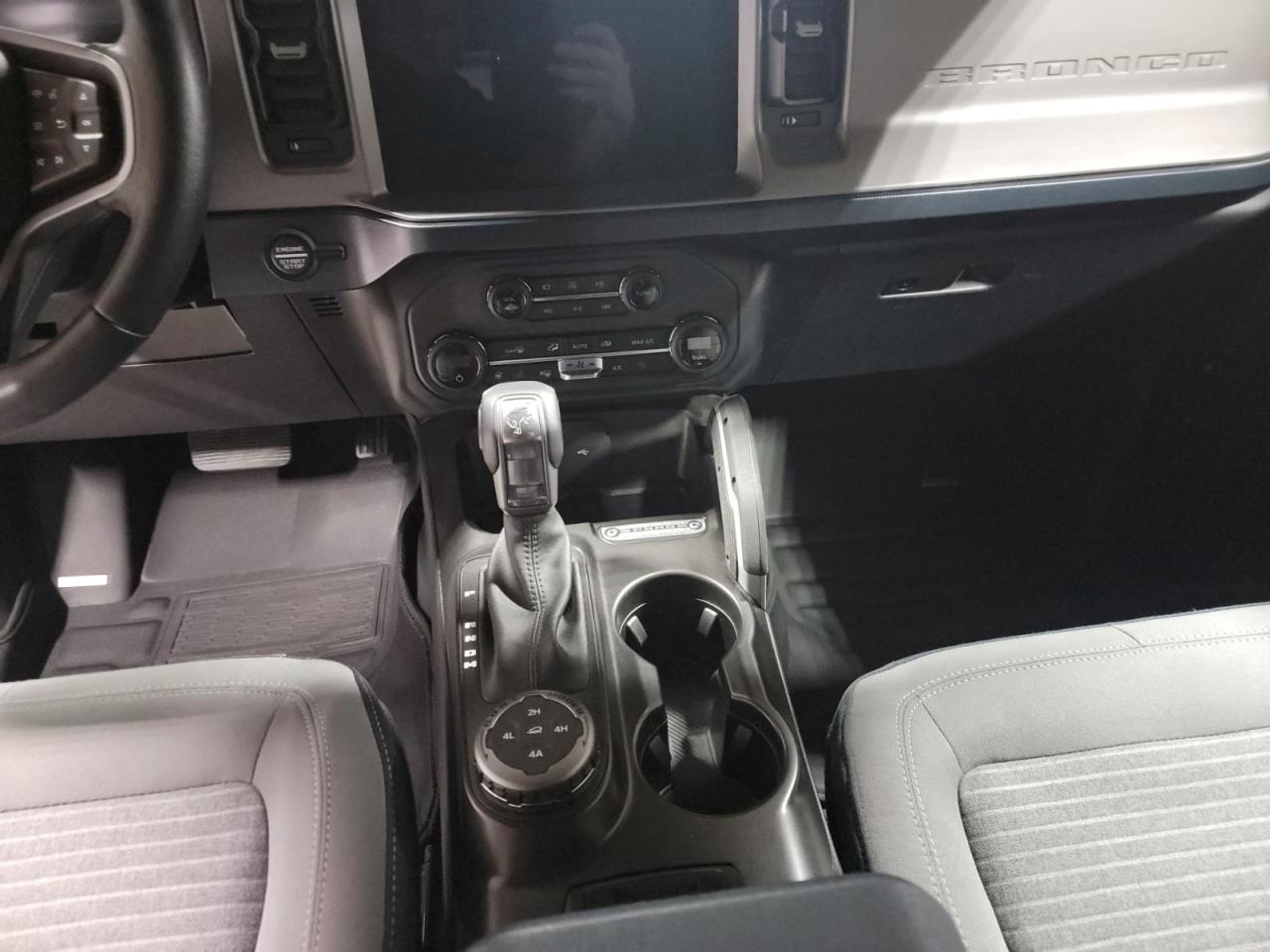 2023 Ford Bronco Outer Banks 4dr 4x4 Photo