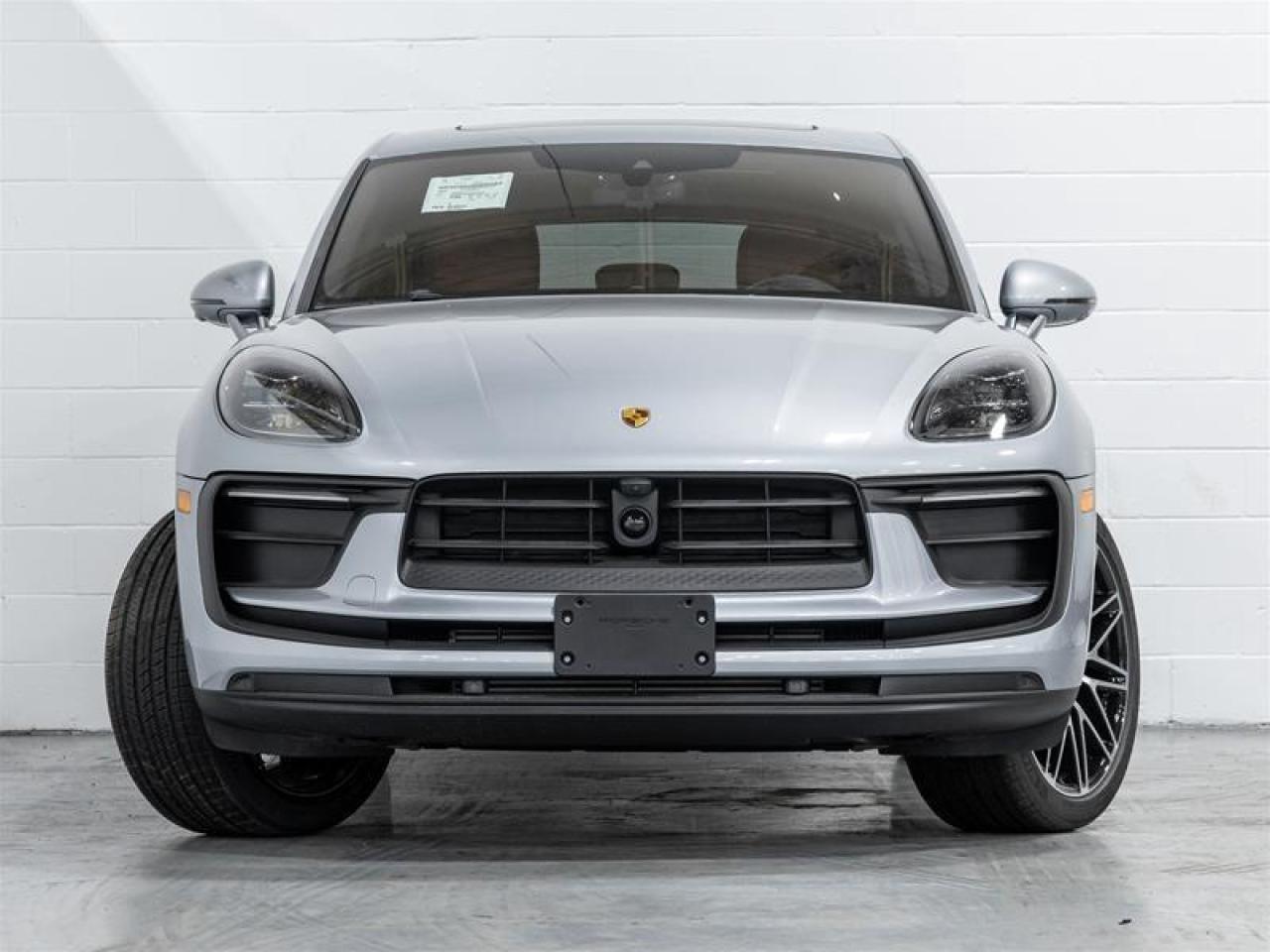 2025 Porsche Macan  Photo
