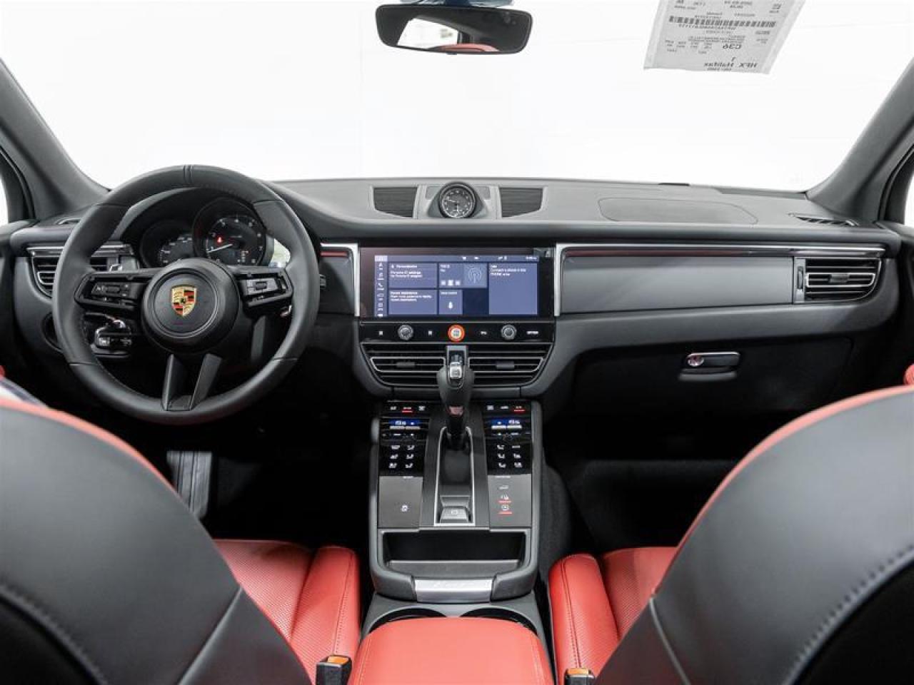 2025 Porsche Macan  Photo