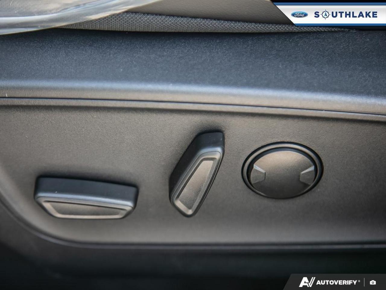 2025 Ford Escape ST-Line 4dr All-Wheel Drive Photo