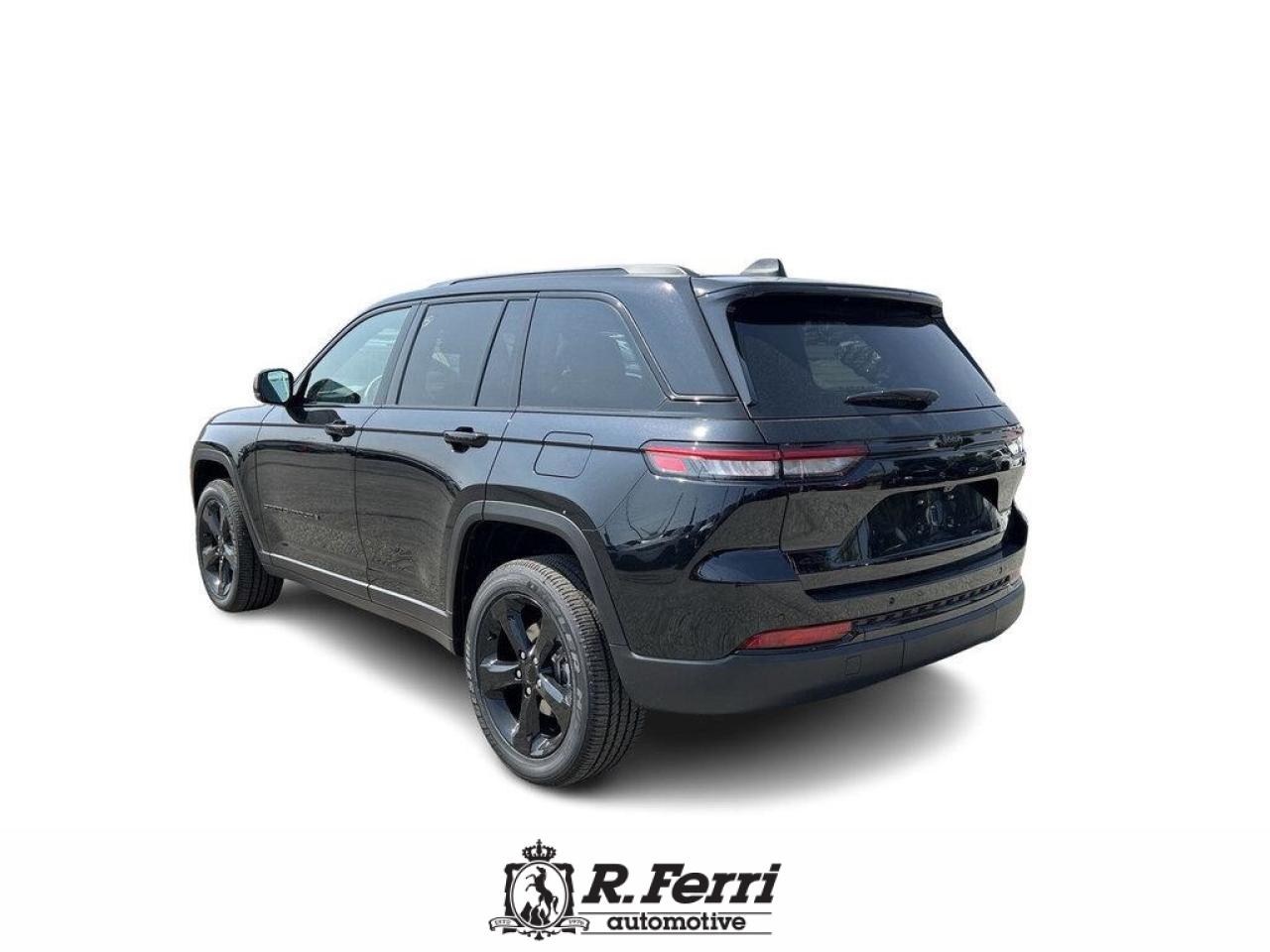 2025 Jeep Grand Cherokee Laredo 4dr 4x4 Photo