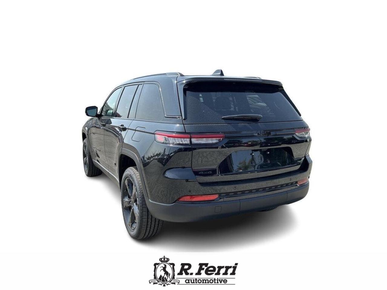 2025 Jeep Grand Cherokee Laredo 4dr 4x4 Photo