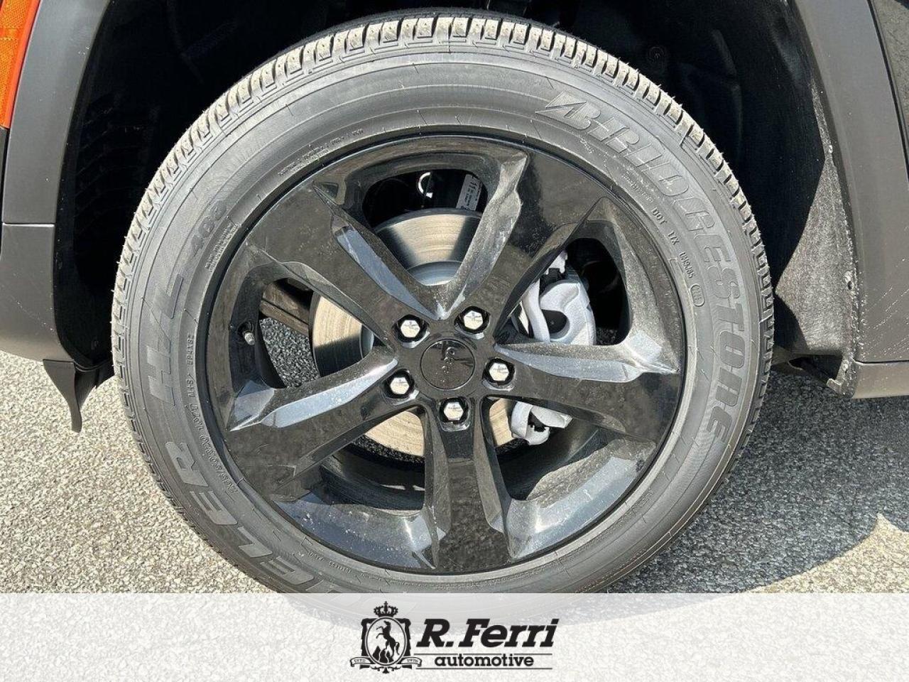 2025 Jeep Grand Cherokee Laredo 4dr 4x4 Photo