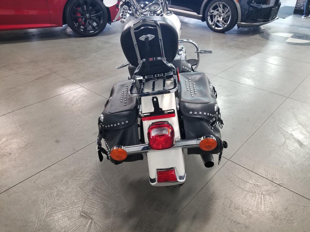 2015 Harley-Davidson HERITAGE SOFTAIL  Photo