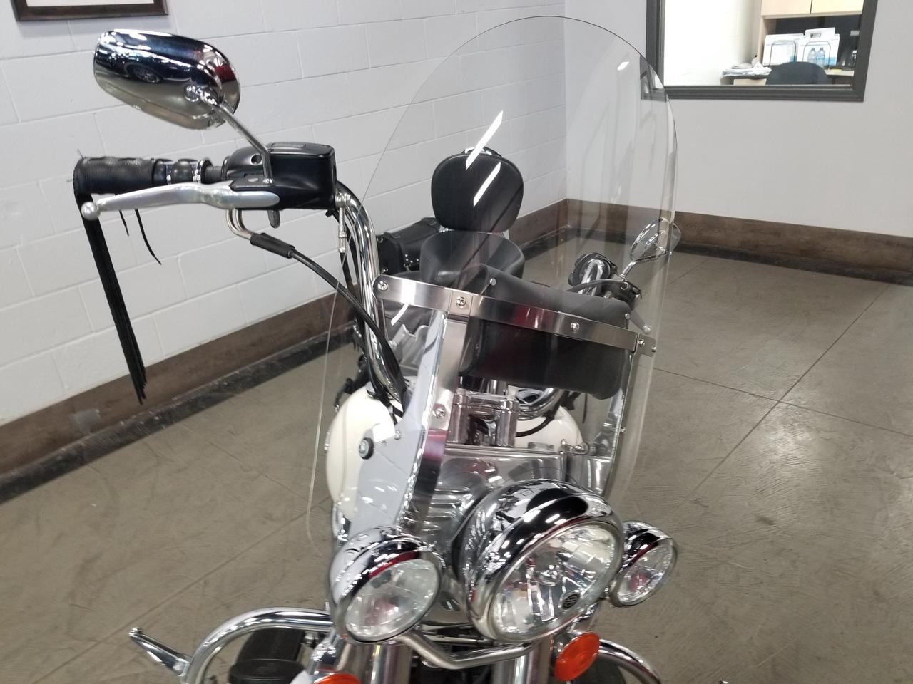2015 Harley-Davidson HERITAGE SOFTAIL  Photo