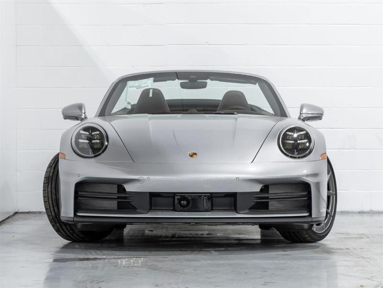 2025 Porsche 911  Photo4