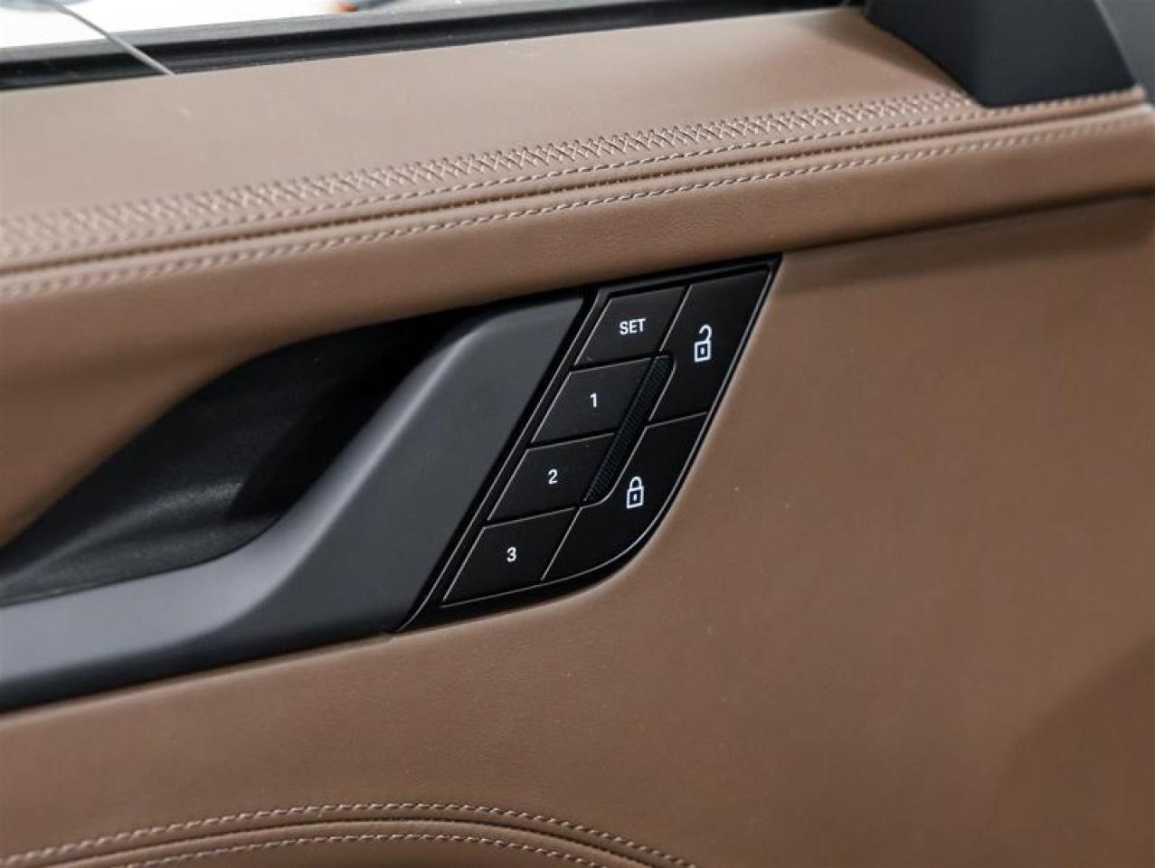 2025 Porsche 911  Photo2