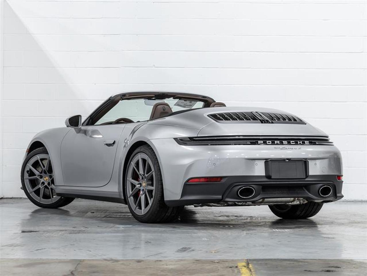 2025 Porsche 911  Photo