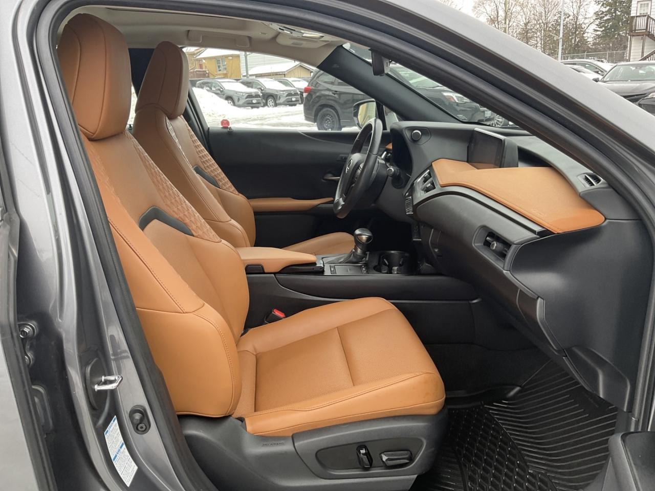 2020 Lexus UX 250H Luxury - LEATHER! NAV! BACK-UP CAM! BSM! HUD! Photo