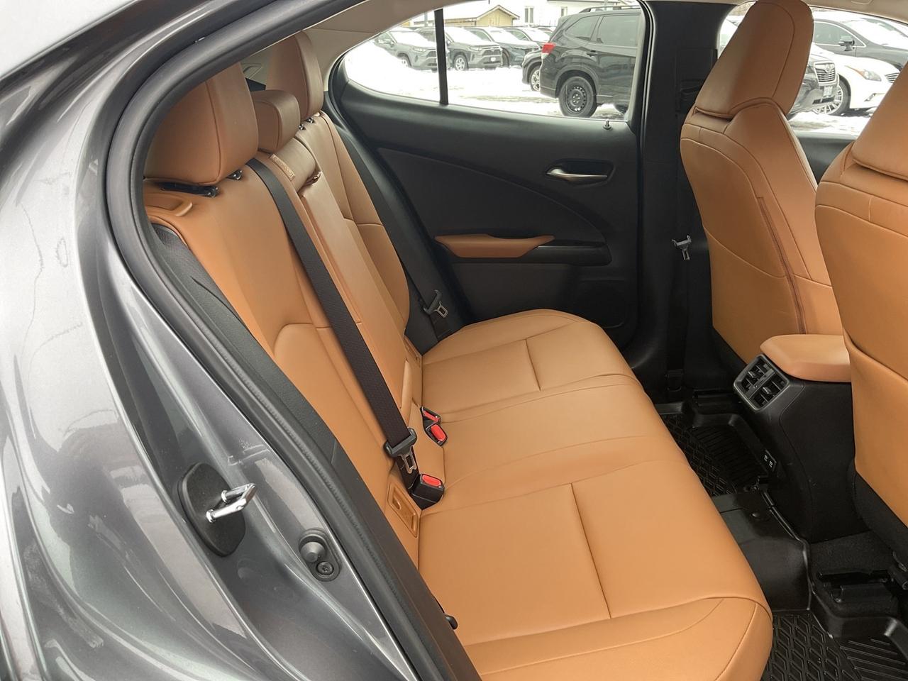 2020 Lexus UX 250H Luxury - LEATHER! NAV! BACK-UP CAM! BSM! HUD! Photo