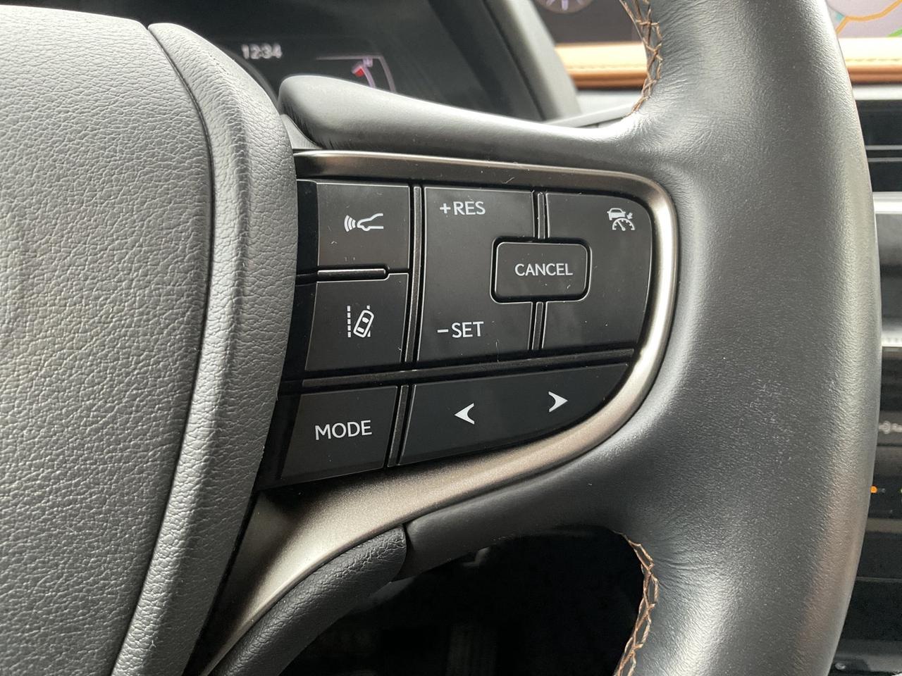 2020 Lexus UX 250H Luxury - LEATHER! NAV! BACK-UP CAM! BSM! HUD! Photo