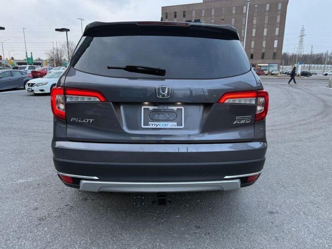 2019 Honda Pilot Touring 7P (A9) 4dr All-Wheel Drive Photo3