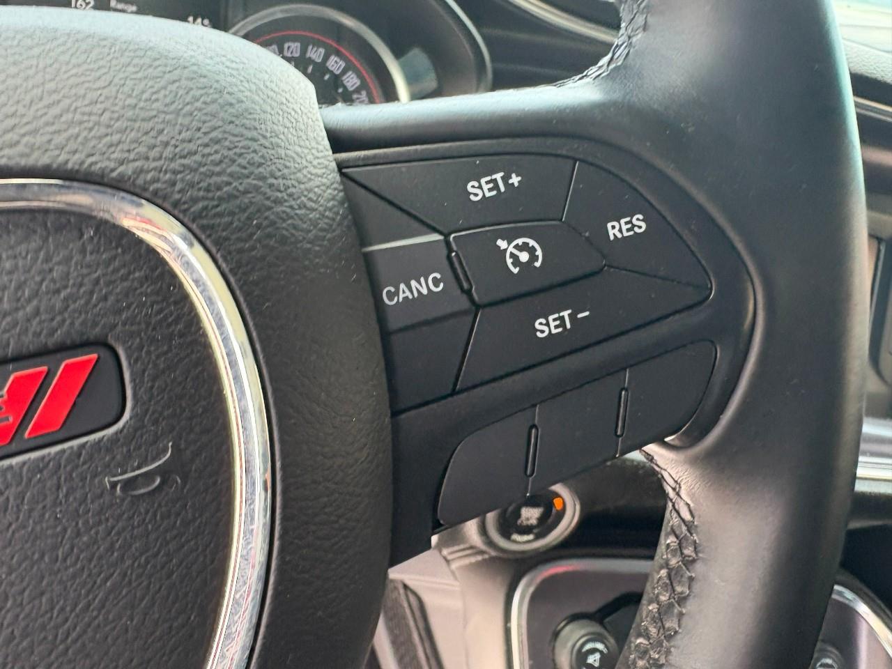 2016 Dodge Challenger SXT 2dr Coupe Photo