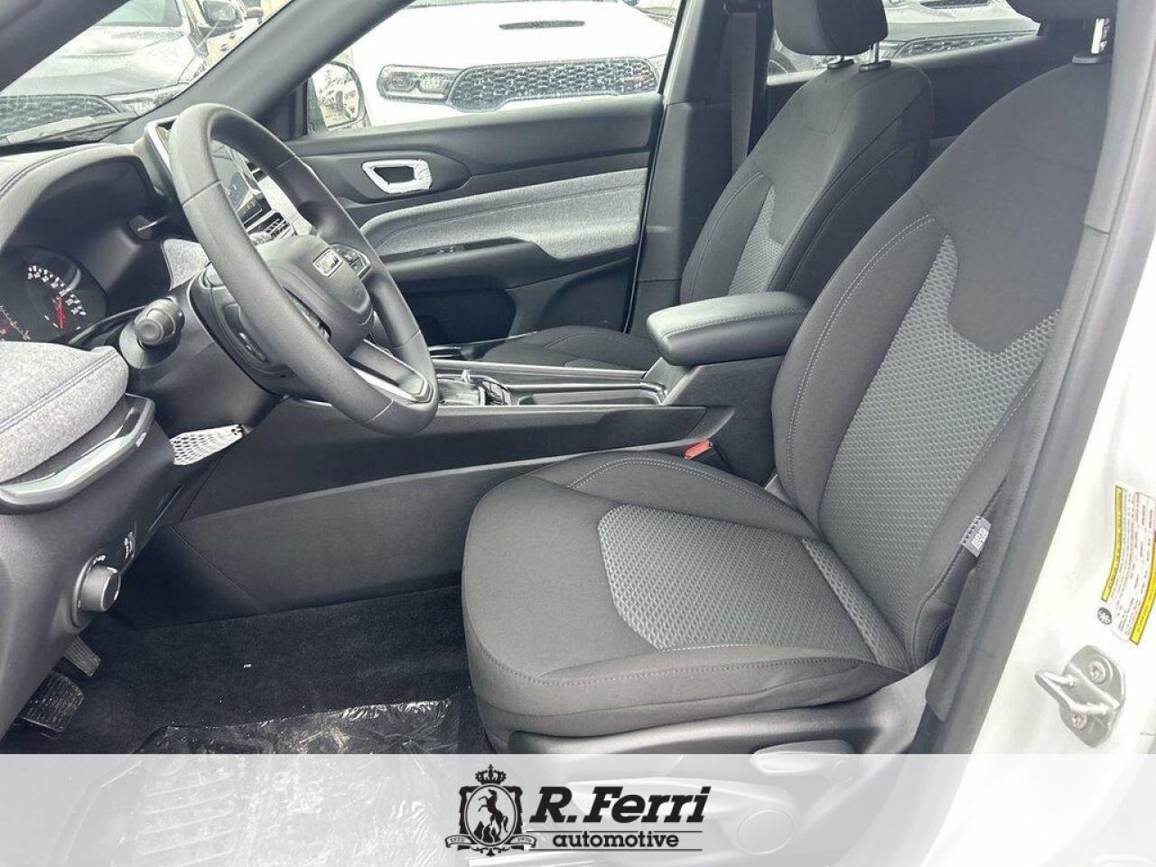 2025 Jeep Compass Sport 4dr 4x4 Photo