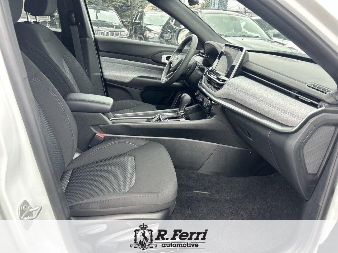 2025 Jeep Compass Sport 4dr 4x4 Photo