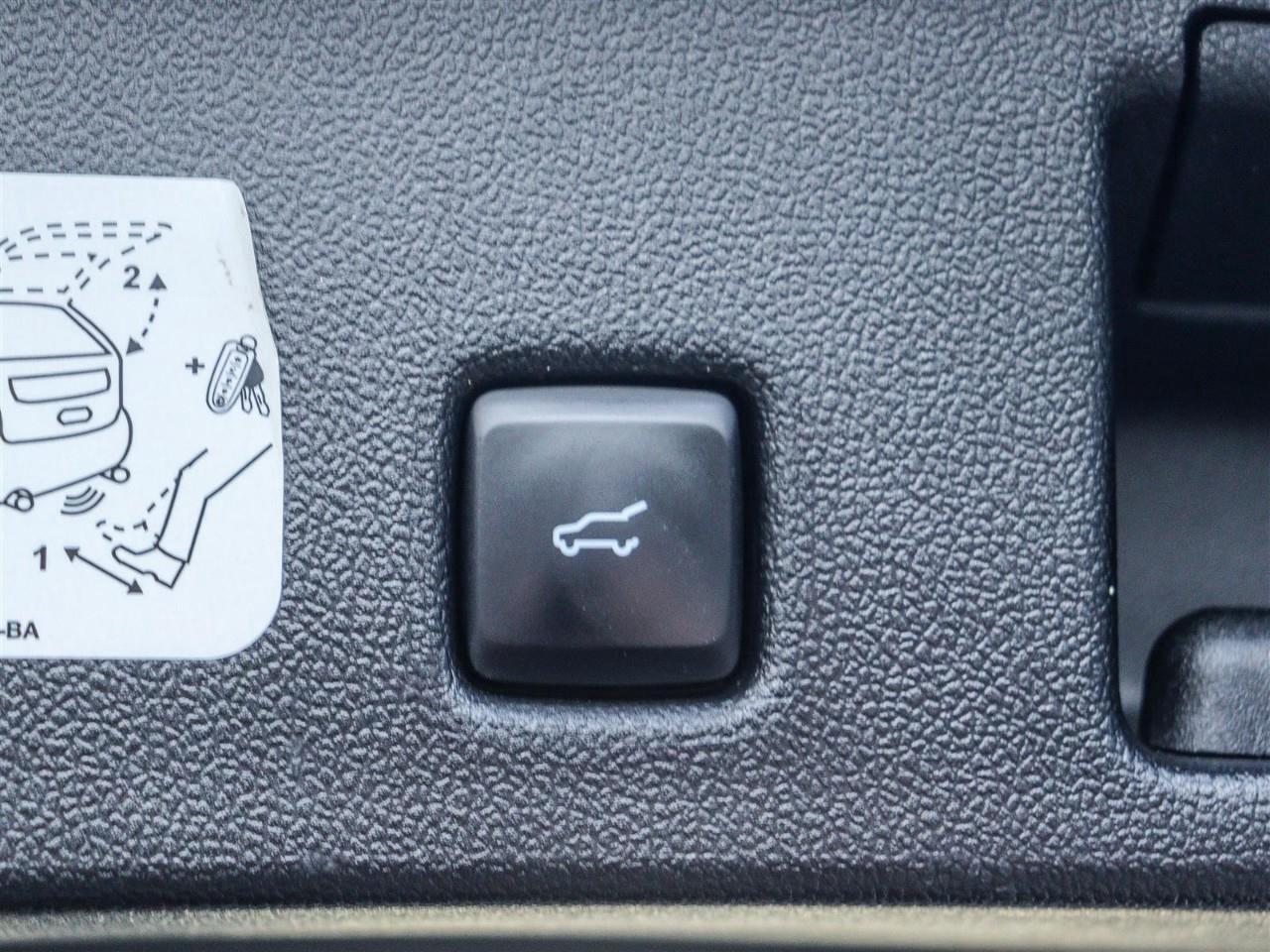 2020 Ford Escape SEL 4dr All-Wheel Drive Photo