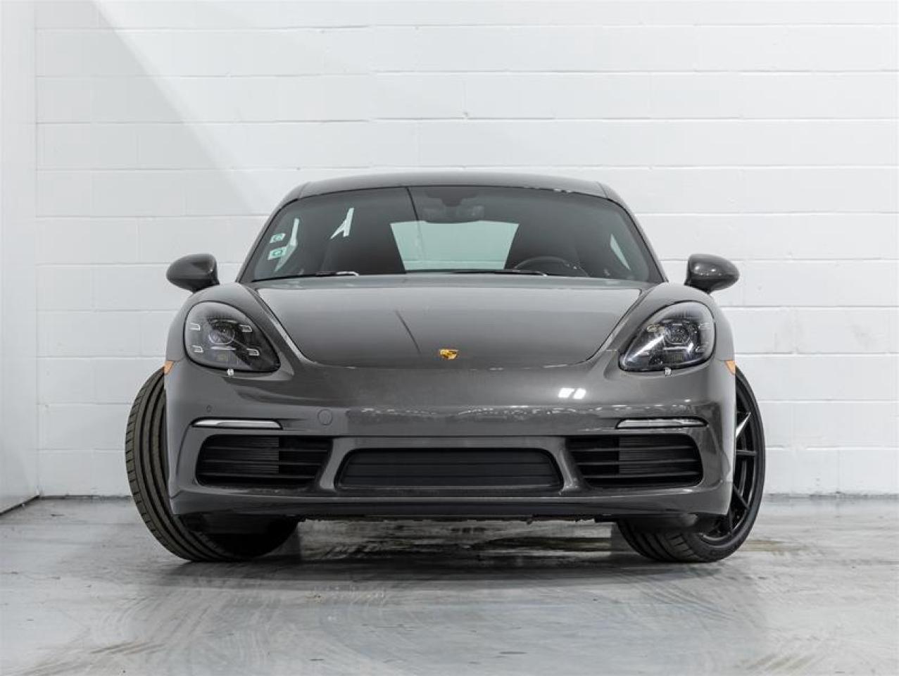 2025 Porsche 718 Cayman  Photo