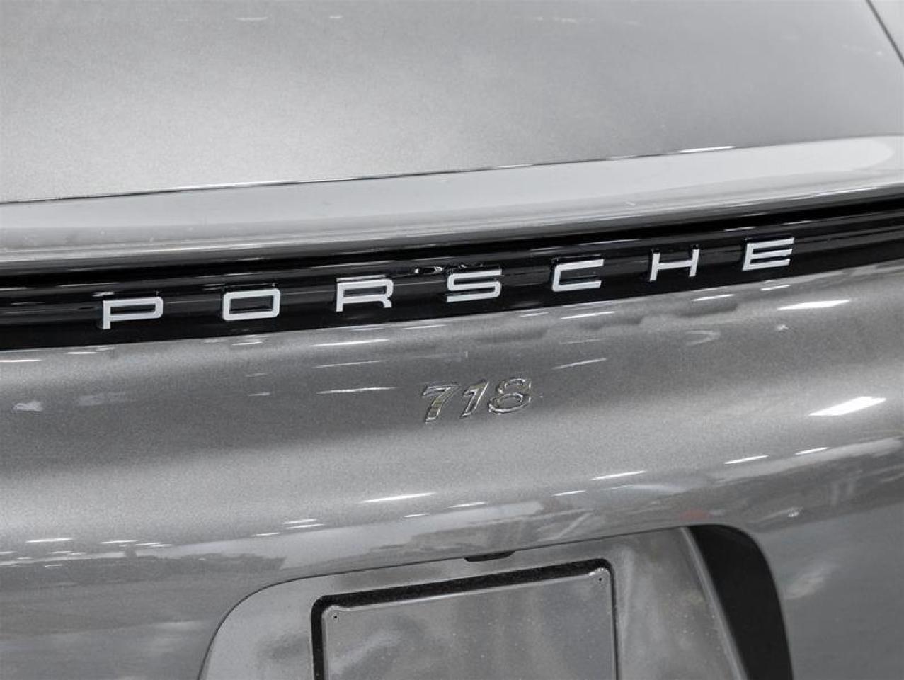 2025 Porsche 718 Cayman  Photo