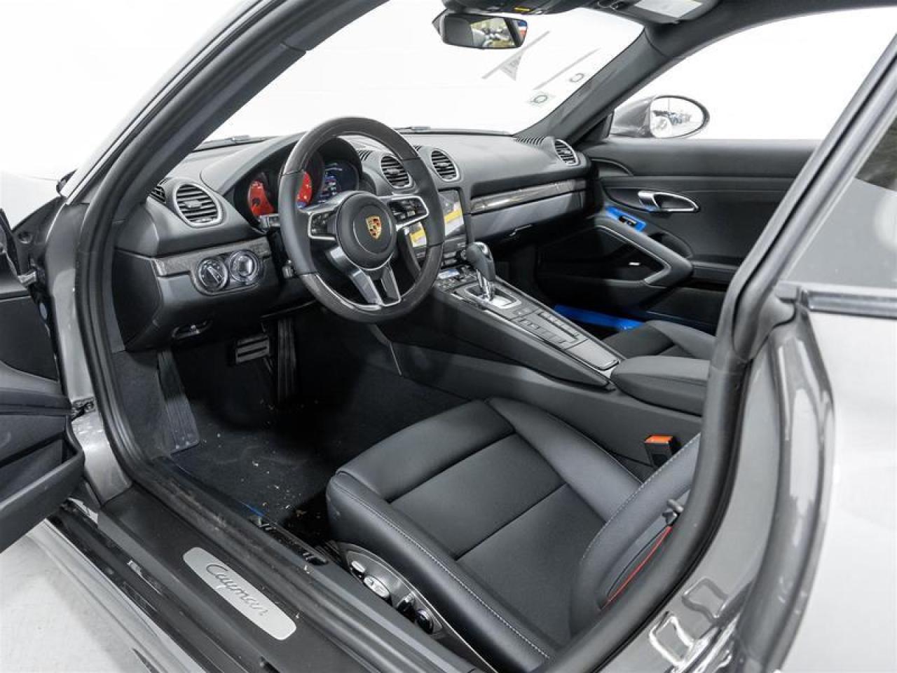 2025 Porsche 718 Cayman  Photo