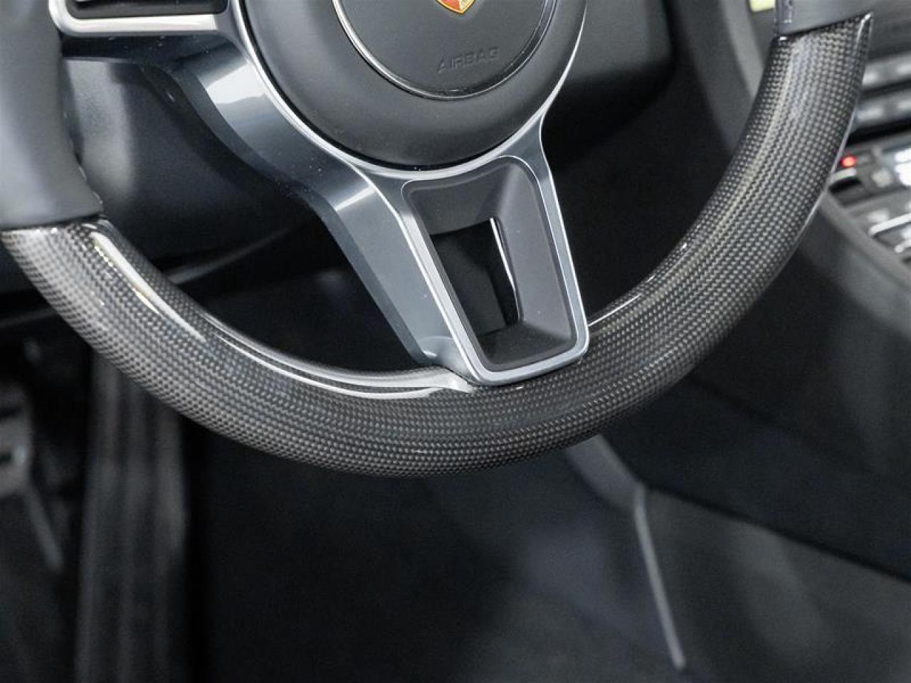 2025 Porsche 718 Cayman  Photo