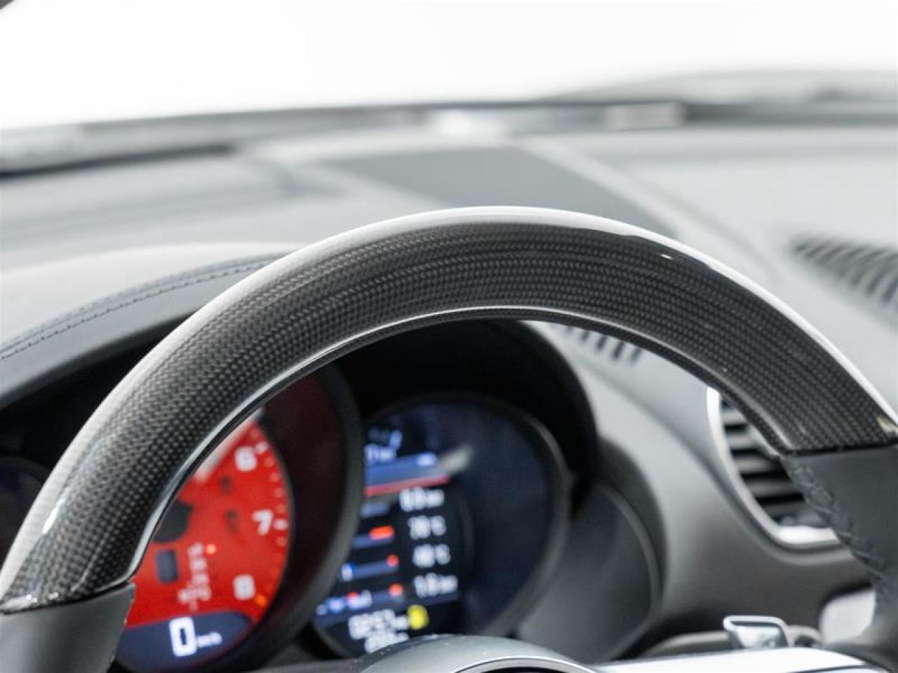 2025 Porsche 718 Cayman  Photo