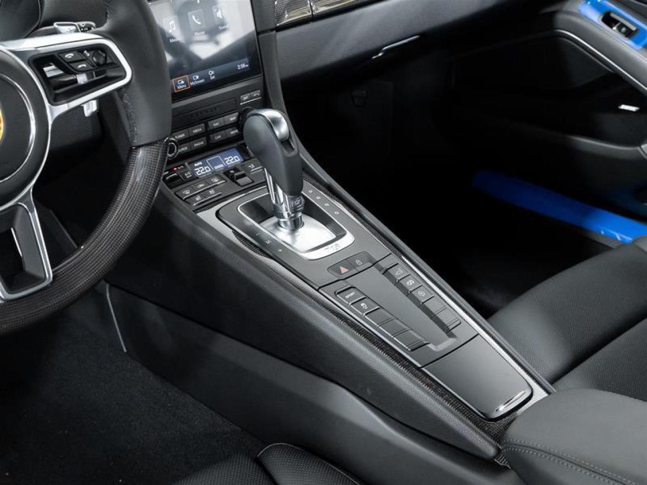 2025 Porsche 718 Cayman  Photo