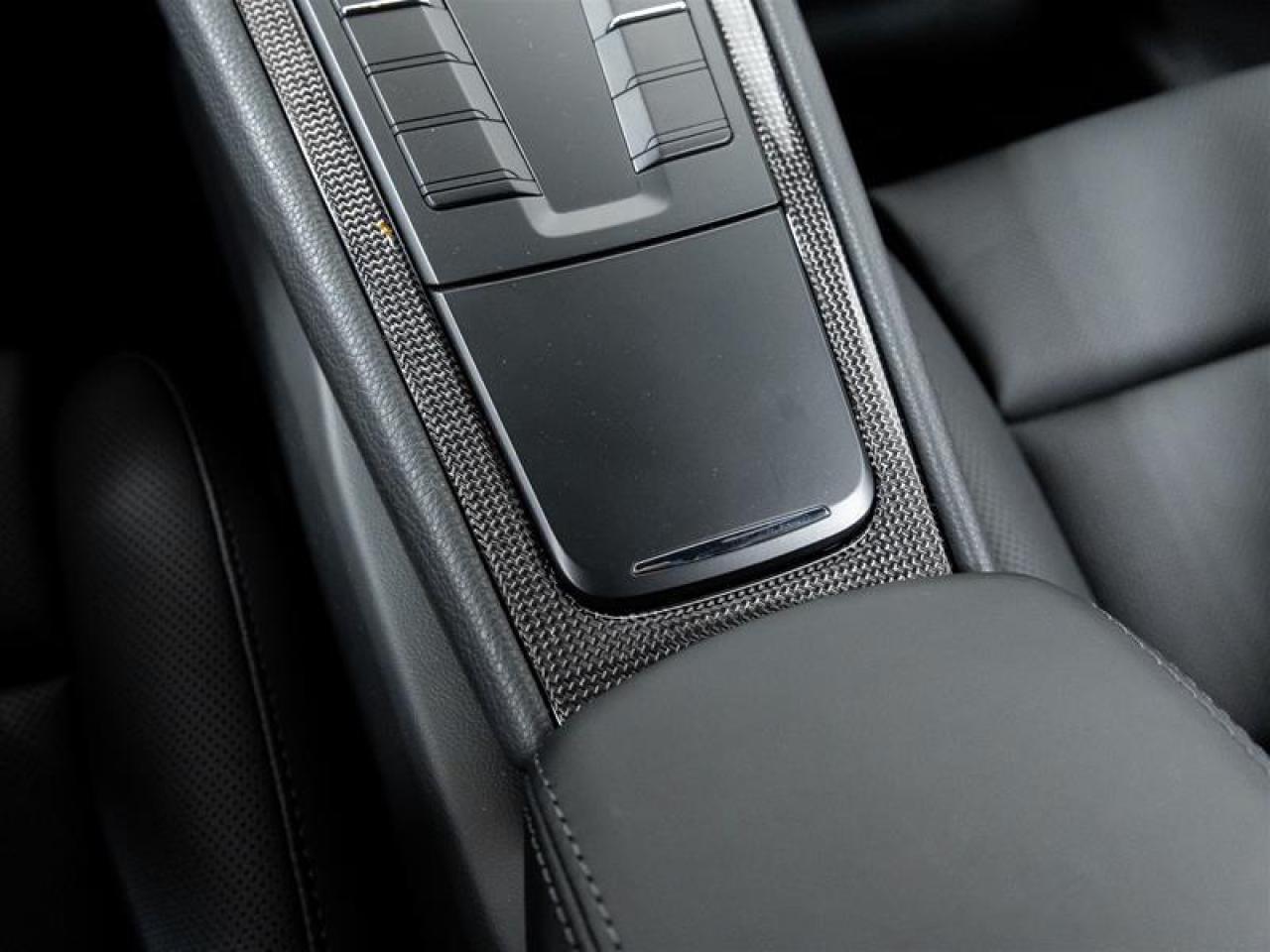 2025 Porsche 718 Cayman  Photo