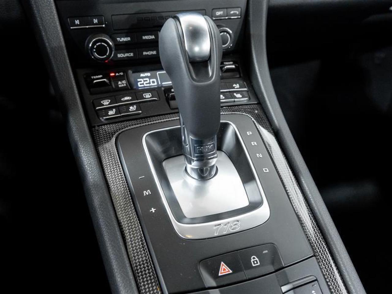 2025 Porsche 718 Cayman  Photo