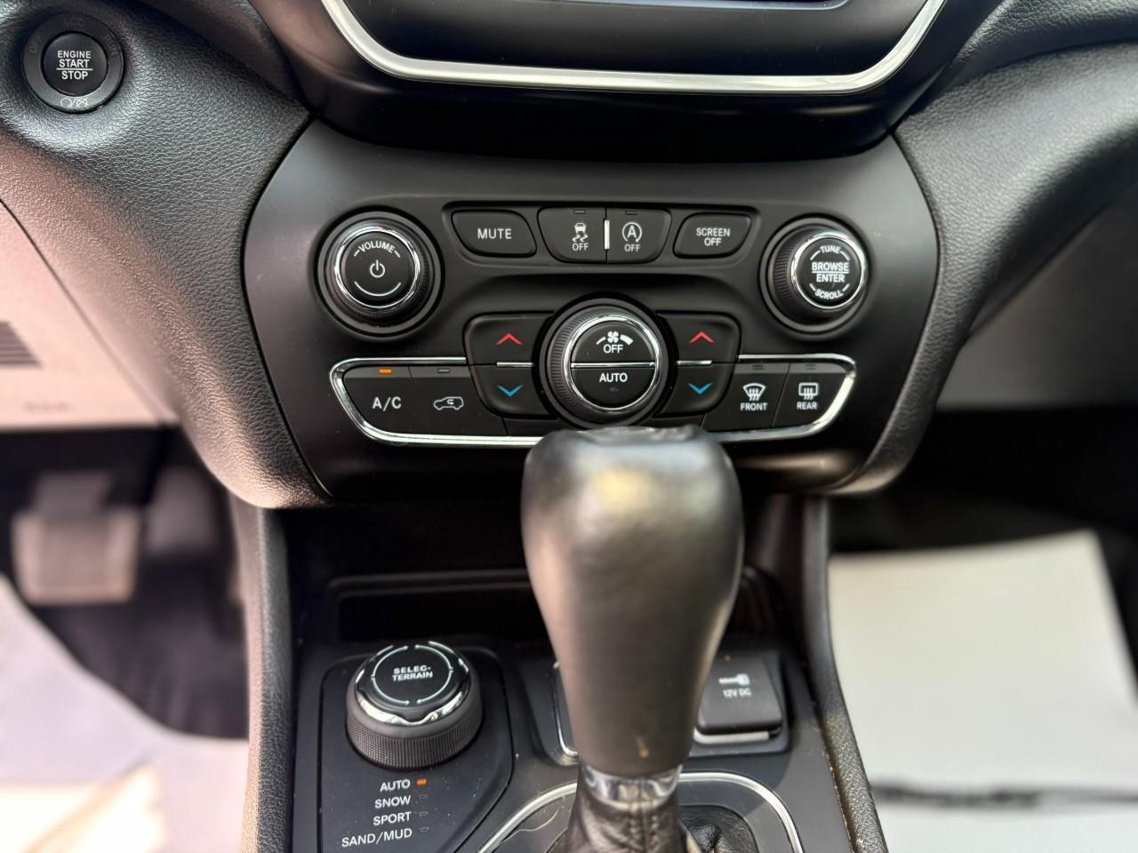 2021 Jeep Cherokee North 4dr 4x4 Photo