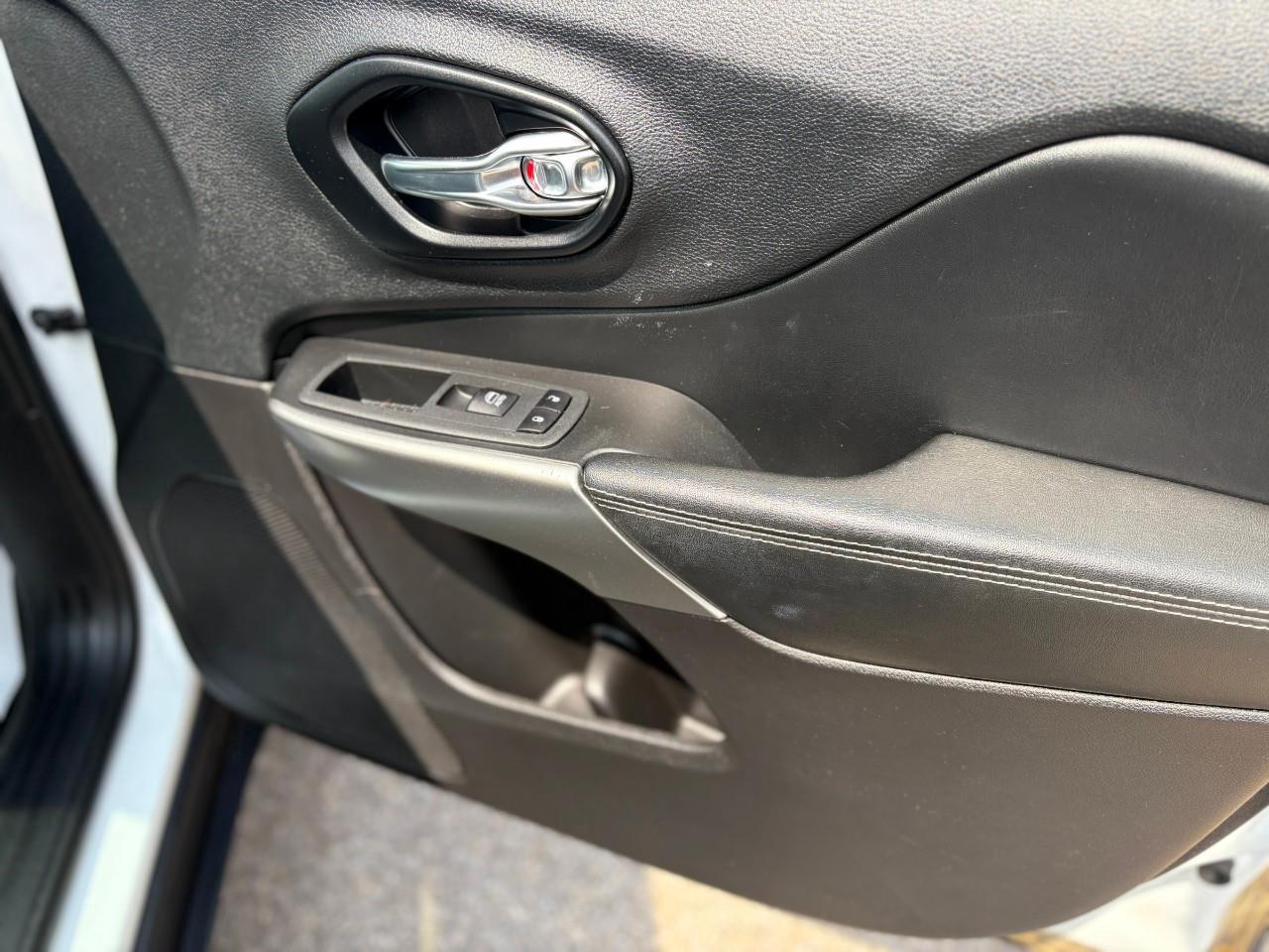 2021 Jeep Cherokee North 4dr 4x4 Photo