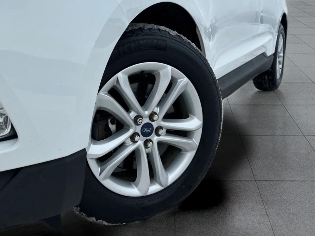 2020 Ford Edge SEL 4dr All-wheel Drive Photo