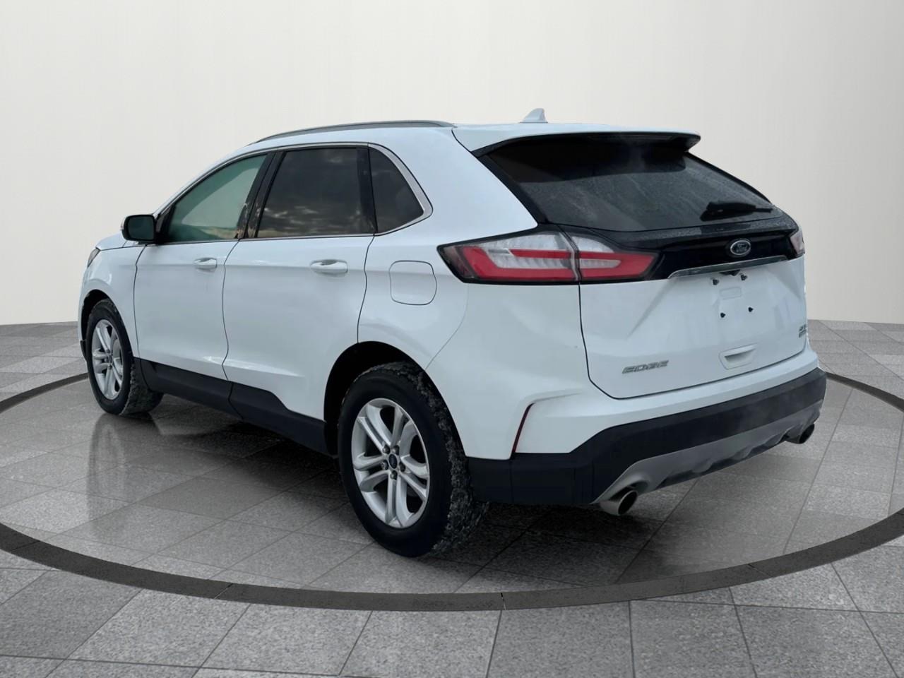 2020 Ford Edge SEL 4dr All-wheel Drive Photo3