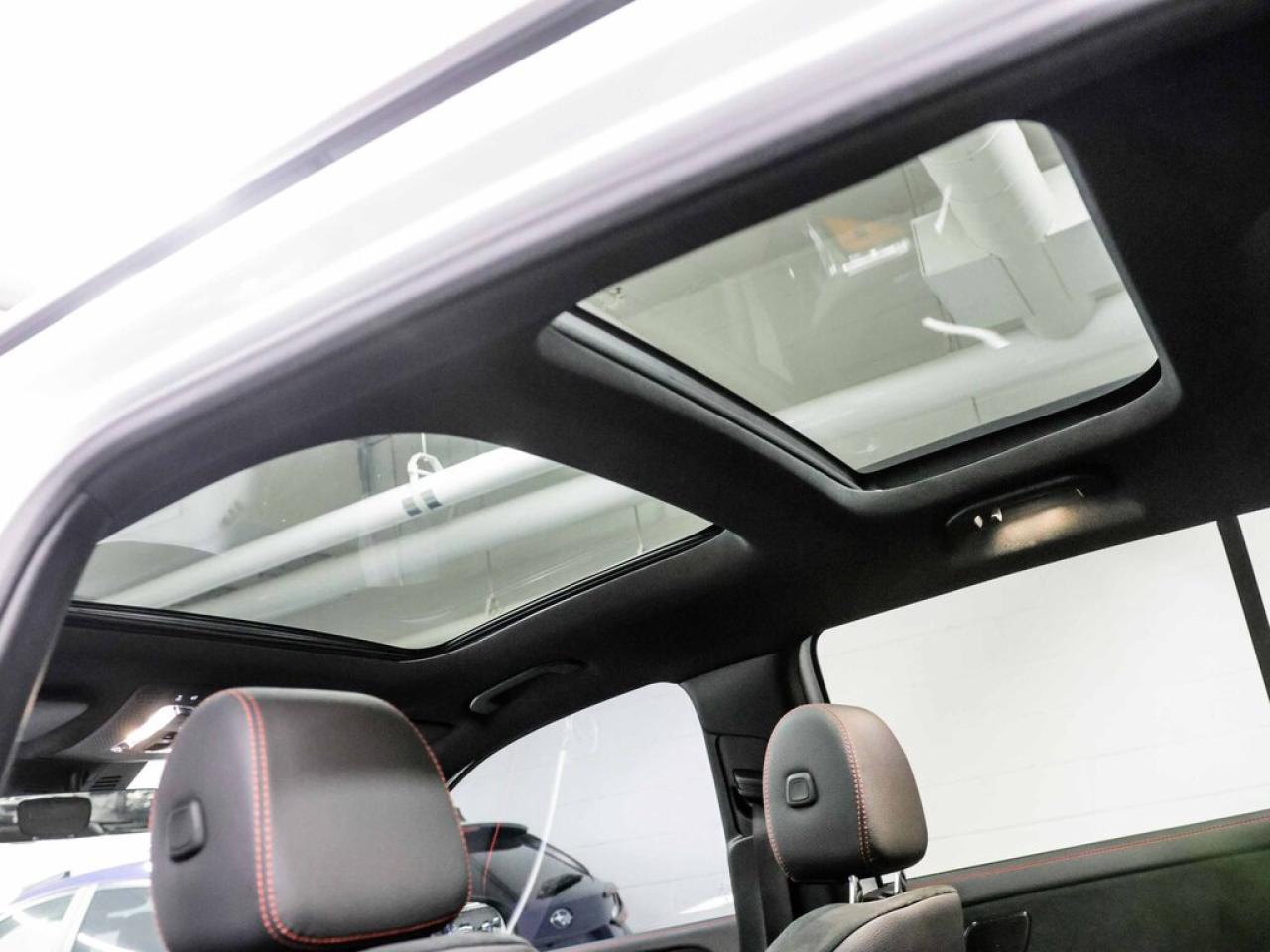 2025 Mercedes-Benz GLB250  Photo