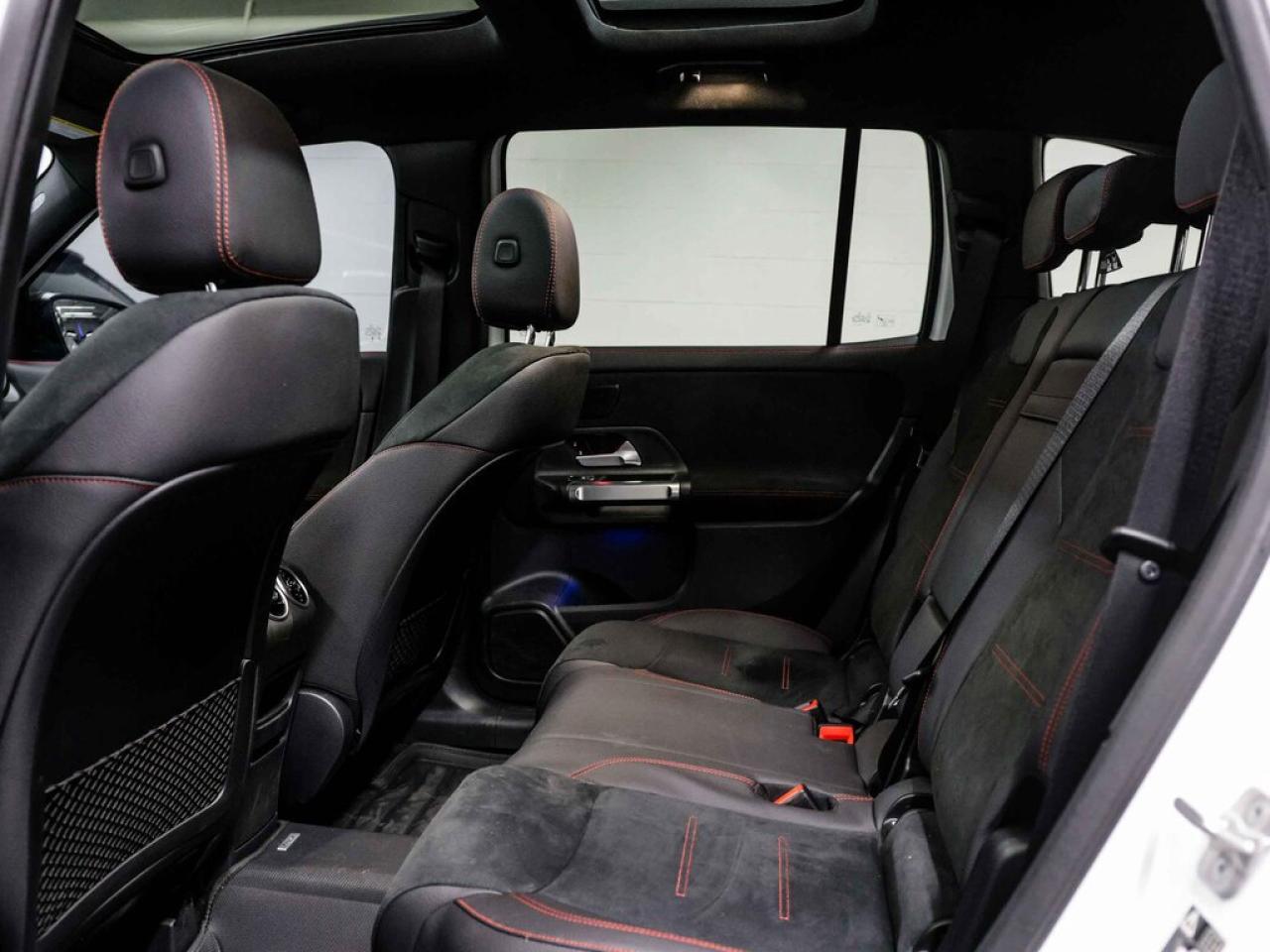 2025 Mercedes-Benz GLB250  Photo