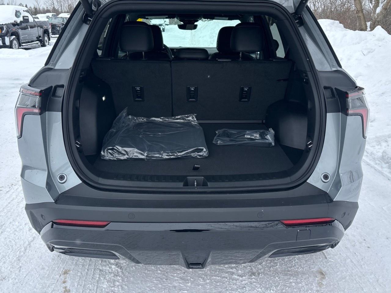 2026 Chevrolet Equinox AWD RS Photo