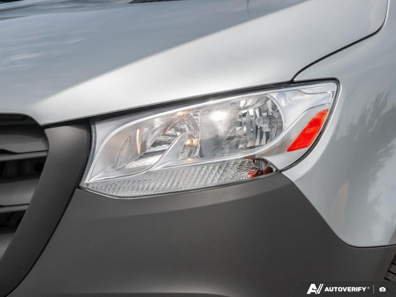 2025 Mercedes-Benz eSprinter 2500 Low Roof eSprinter 2500 Cargo Van 144 in. WB Rear-Wheel Drive Photo