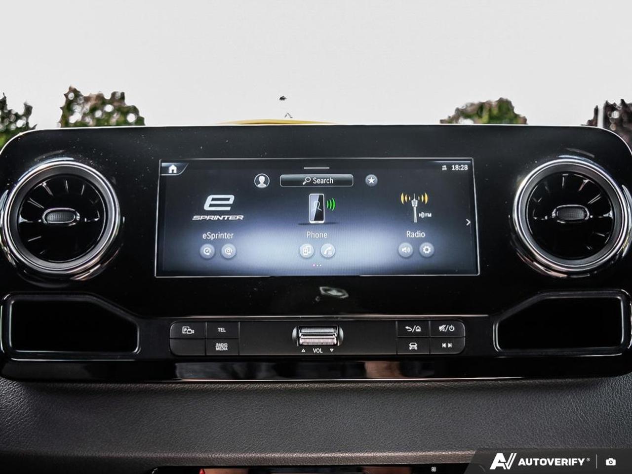 2025 Mercedes-Benz eSprinter 2500 Low Roof eSprinter 2500 Cargo Van 144 in. WB Rear-Wheel Drive Photo