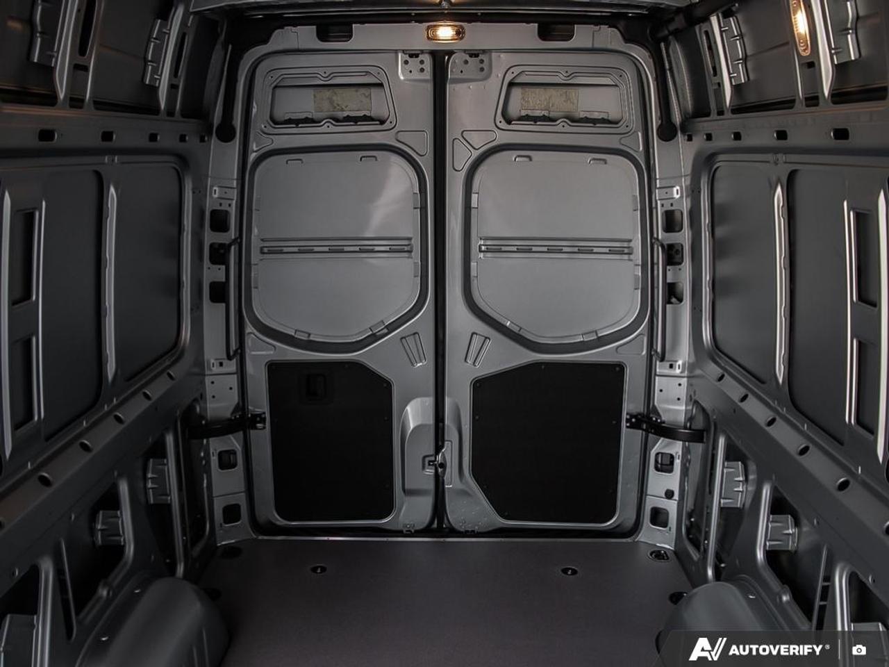 2025 Mercedes-Benz eSprinter 2500 Low Roof eSprinter 2500 Cargo Van 144 in. WB Rear-Wheel Drive Photo
