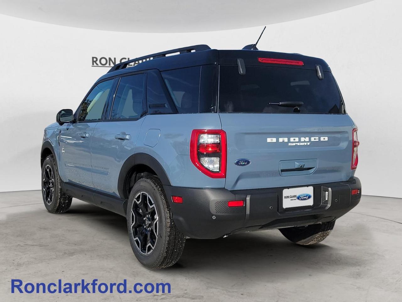 2025 Ford Bronco Sport Outer Banks 4dr 4x4 Photo4