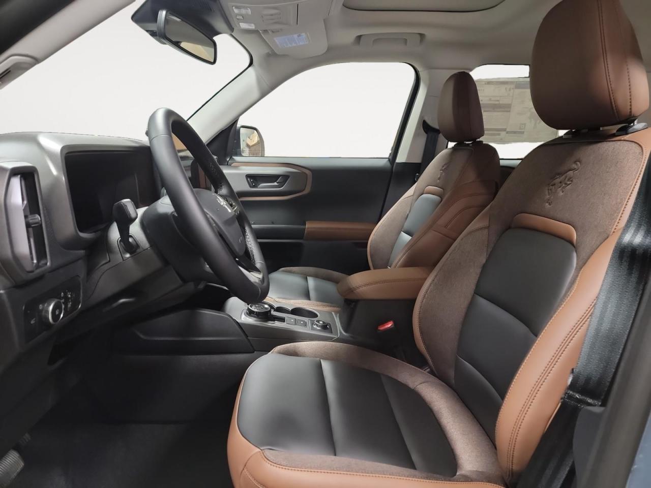 2025 Ford Bronco Sport Outer Banks 4dr 4x4 Photo