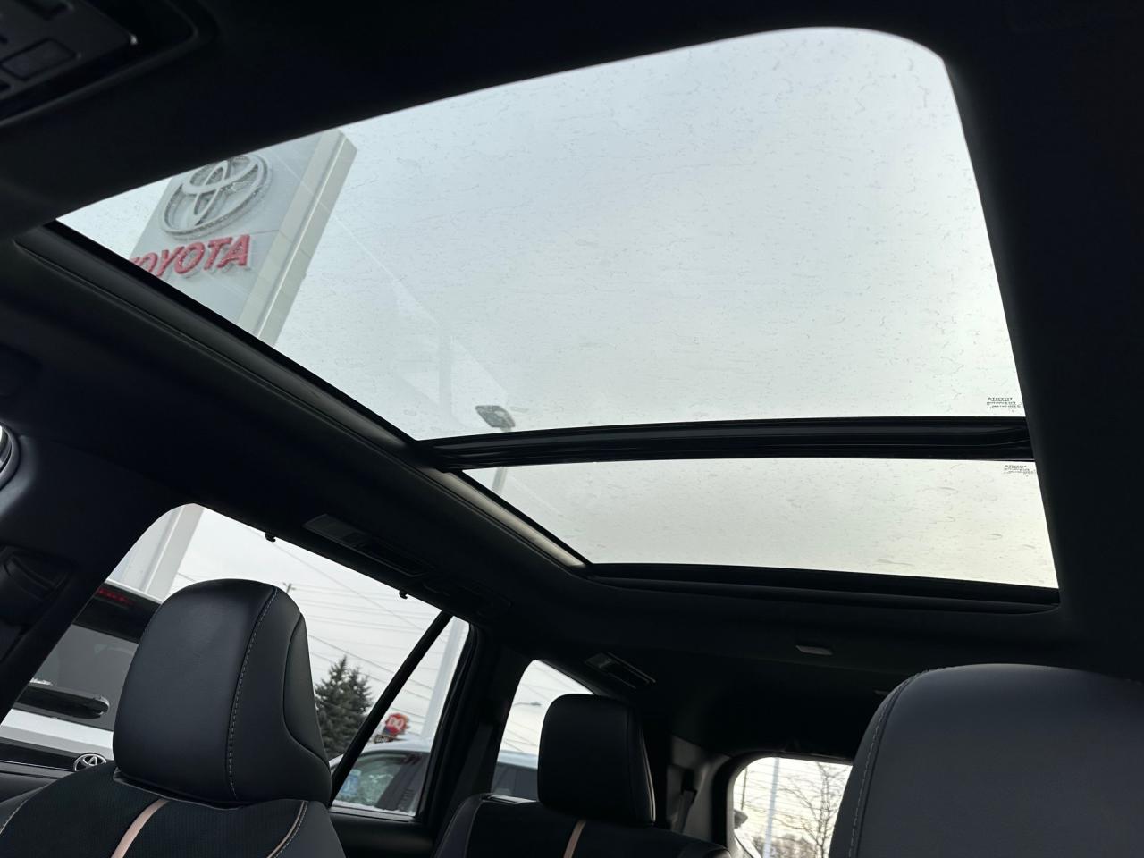 2024 Toyota Grand Highlander Hybrid Platinum 4dr All-Wheel Drive Photo