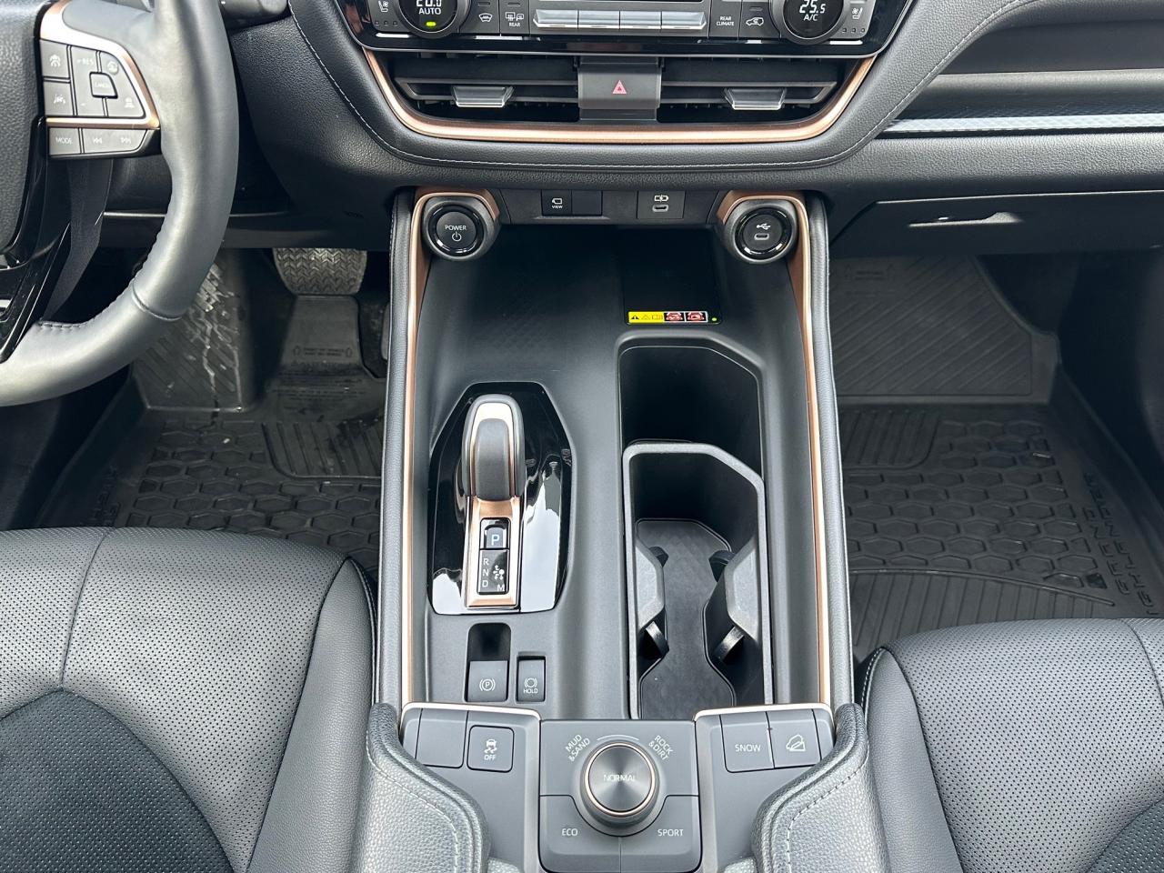 2024 Toyota Grand Highlander Hybrid Platinum 4dr All-Wheel Drive Photo