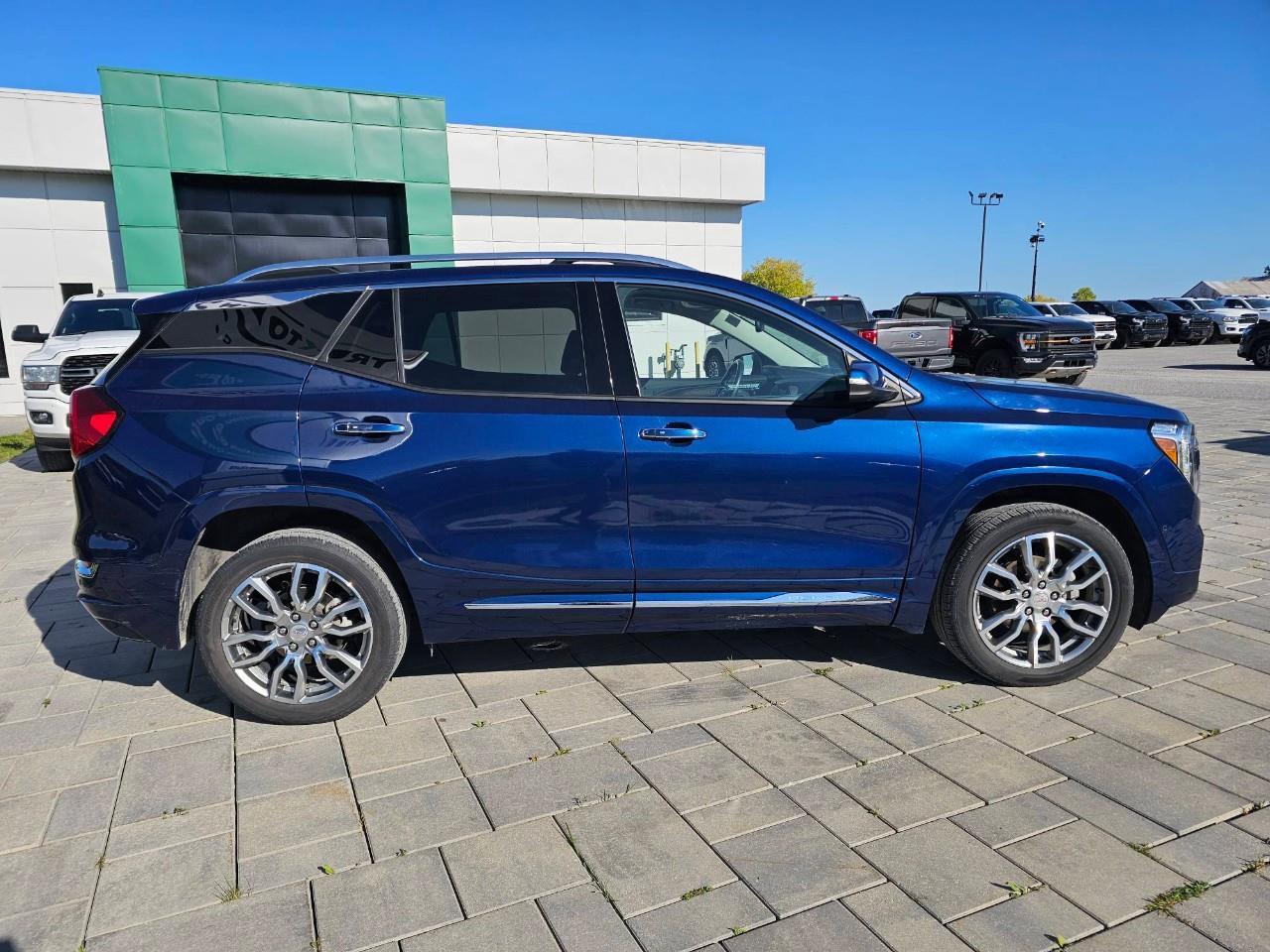 2022 GMC Terrain Denali All-Wheel Drive Photo3