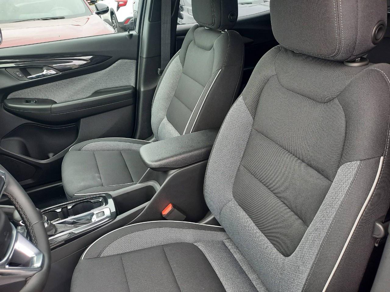 2026 Chevrolet TrailBlazer AWD 4dr LT Photo